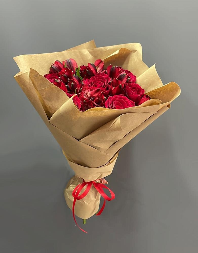 Букет цветов из: Альстромерии и Розы в Ивойлово