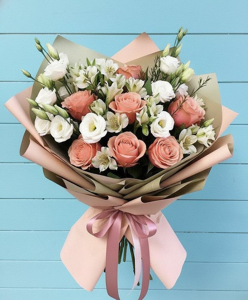 Букет цветов из: Розы, Альстромерии и Лизиантусы в Ивойлово