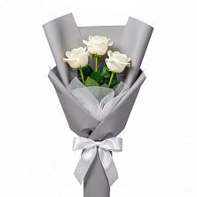 Букет 3 белые розы в Ивойлово